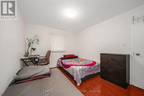 5 - 3175 Kirwin Avenue, Mississauga, ON - Indoor Photo Showing Bedroom