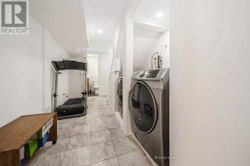 5 - 3175 Kirwin Avenue, Mississauga, ON - Indoor Photo Showing Laundry Room