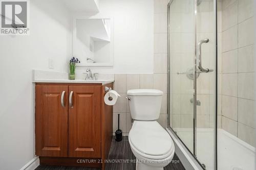 5 - 3175 Kirwin Avenue, Mississauga, ON - Indoor Photo Showing Bathroom