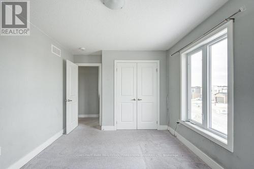 745 Chelton Road, London, ON - Indoor Photo Showing Other Room