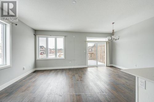 745 Chelton Road, London, ON - Indoor Photo Showing Other Room