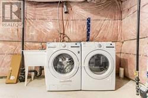 269 Provident Way, Hamilton, ON - Indoor Photo Showing Laundry Room