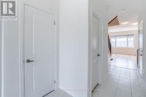 269 Provident Way, Hamilton, ON - Indoor Photo Showing Other Room