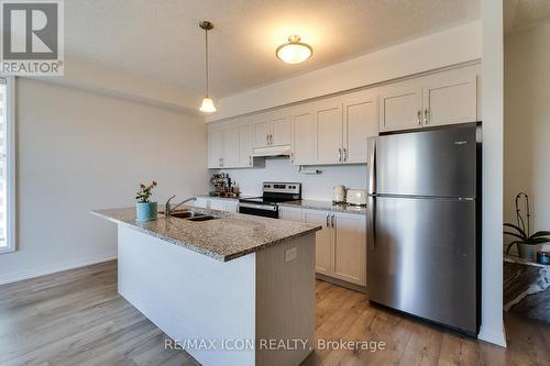 68 - 261 Woodbine Avenue W, Kitchener, ON - Indoor Photo Showing Kitchen With Double Sink