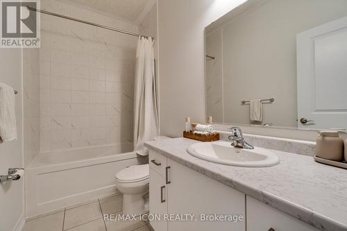 68 - 261 Woodbine Avenue W, Kitchener, ON - Indoor Photo Showing Bathroom