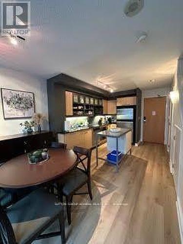 723 - 36 Blue Jays Way, Toronto, ON - Indoor