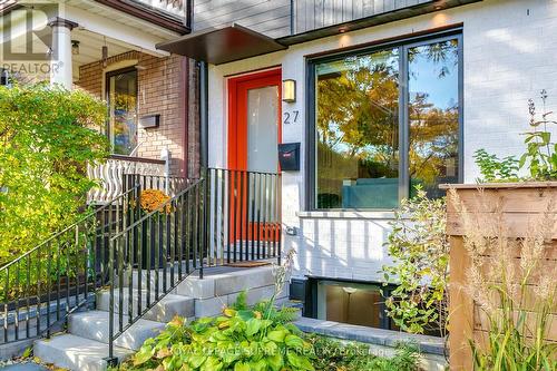 27 Palmerston Square, Toronto, ON - Outdoor