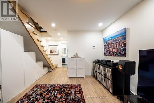 27 Palmerston Square, Toronto, ON - Indoor Photo Showing Other Room