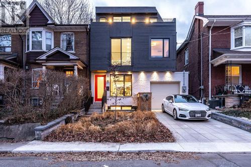 27 Palmerston Square, Toronto, ON - Outdoor With Facade