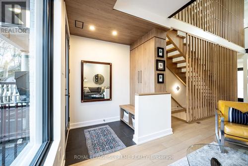 27 Palmerston Square, Toronto, ON - Indoor Photo Showing Other Room