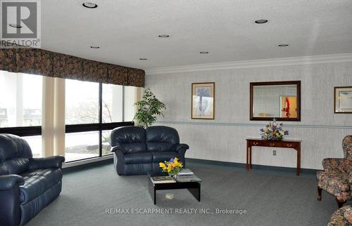 1502 - 2055 Upper Middle Road, Burlington, ON - Indoor