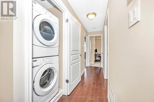 D - 1042 Beryl, Ottawa, ON - Indoor Photo Showing Laundry Room