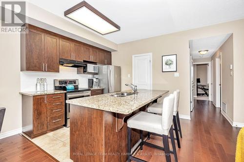 D - 1042 Beryl, Ottawa, ON - Indoor Photo Showing Kitchen With Double Sink