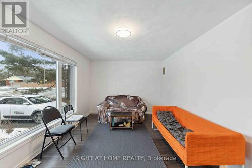 1274 Cobden Road E, Ottawa, ON - Indoor Photo Showing Other Room