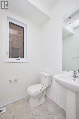 219 Port Crescent, Welland (774 - Dain City), ON - Indoor Photo Showing Bathroom