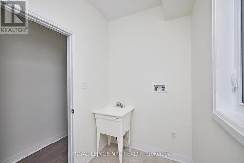 219 Port Crescent, Welland (774 - Dain City), ON - Indoor Photo Showing Other Room