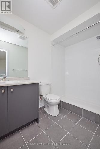 219 Port Crescent, Welland (774 - Dain City), ON - Indoor Photo Showing Bathroom