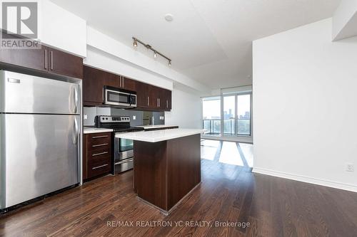 621 - 2885 Bayview Avenue, Toronto, ON - Indoor Photo Showing Kitchen