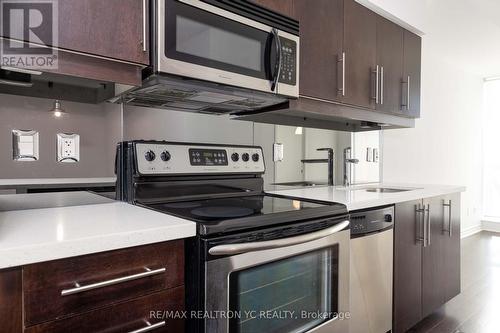 621 - 2885 Bayview Avenue, Toronto, ON - Indoor Photo Showing Kitchen