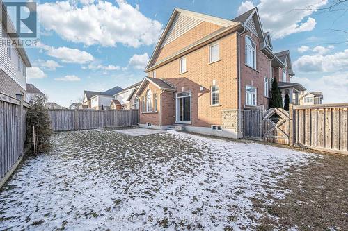 95 Hockley Avenue, Clarington, ON - Outdoor