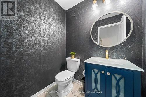 114 Preston Meadow Avenue, Mississauga, ON - Indoor Photo Showing Bathroom