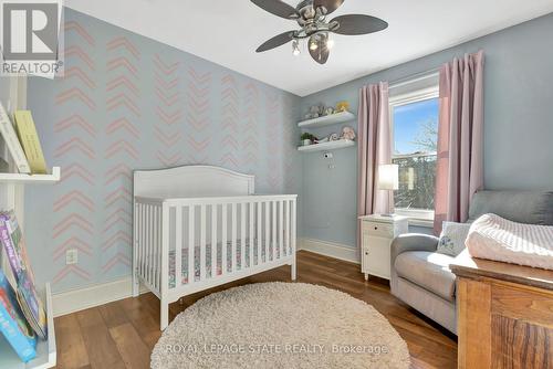 131 Arkell Street, Hamilton, ON - Indoor Photo Showing Bedroom