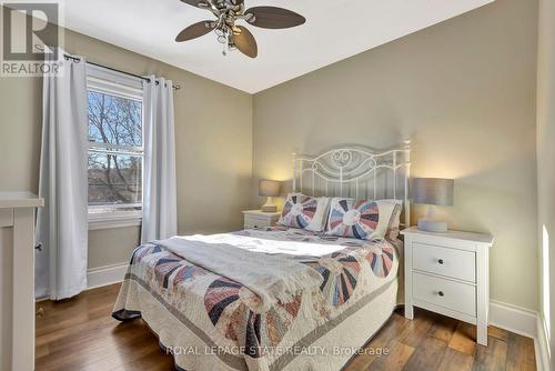 131 Arkell Street, Hamilton, ON - Indoor Photo Showing Bedroom