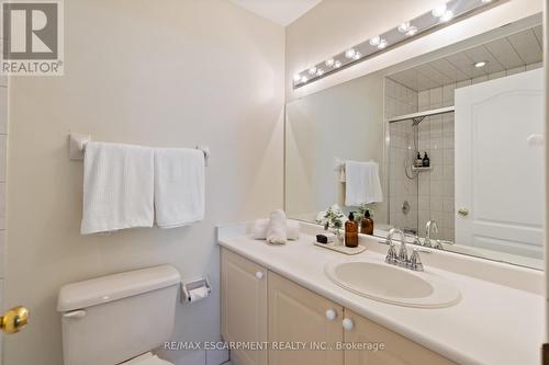 126 Brant Street, Oakville, ON - Indoor Photo Showing Bathroom