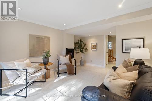 126 Brant Street, Oakville, ON - Indoor Photo Showing Living Room