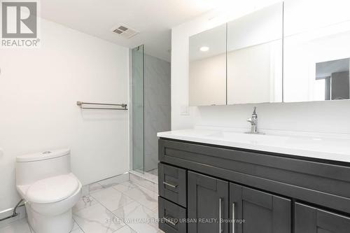 452 - 24 Southport Street, Toronto, ON - Indoor Photo Showing Bathroom