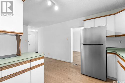 86 Spinks Drive, Saskatoon, SK - Indoor Photo Showing Kitchen