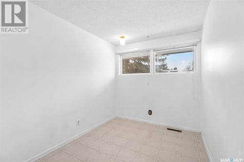 86 Spinks Drive, Saskatoon, SK - Indoor Photo Showing Other Room