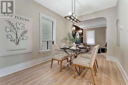 142 Sanford Avenue N, Hamilton, ON - Indoor Photo Showing Dining Room