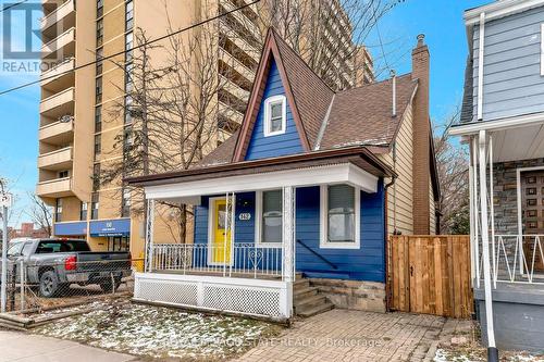 142 Sanford Avenue N, Hamilton, ON - Outdoor With Facade