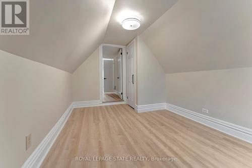 142 Sanford Avenue N, Hamilton, ON - Indoor Photo Showing Other Room