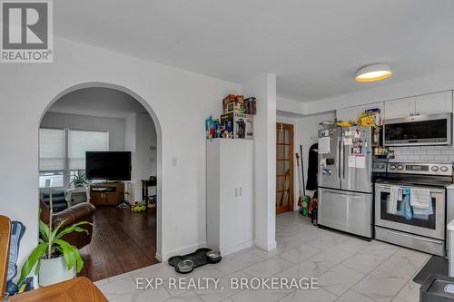 601 Gavin Court, Kingston (East Gardiners Rd), ON - Indoor Photo Showing Kitchen