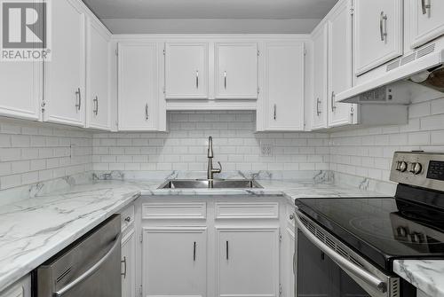 3155 Gordon Drive Unit# 302, Kelowna, BC - Indoor Photo Showing Kitchen With Double Sink With Upgraded Kitchen