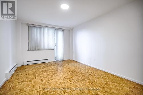 704 - 575 Avenue Road, Toronto, ON - Indoor Photo Showing Other Room