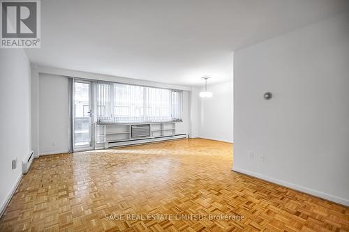 704 - 575 Avenue Road, Toronto, ON - Indoor Photo Showing Other Room