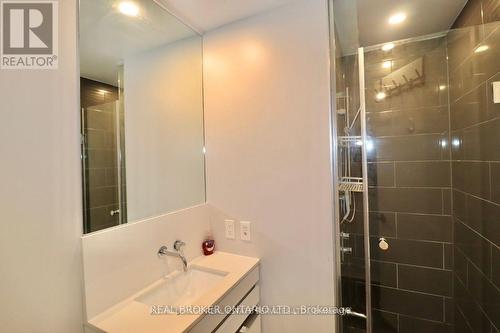 5902 - 197 Yonge Street, Toronto, ON - Indoor Photo Showing Bathroom