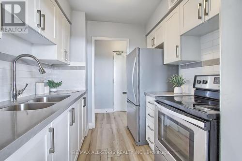 802 - 3311 Kingston Road, Toronto, ON - Indoor Photo Showing Kitchen With Stainless Steel Kitchen With Double Sink With Upgraded Kitchen