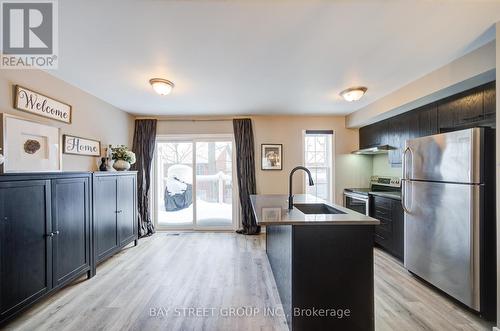 42 - 91 Coughlin Road, Barrie, ON - Indoor Photo Showing Kitchen