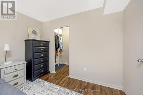 215 - 2 Valhalla Inn Road, Toronto, ON - Indoor Photo Showing Bedroom