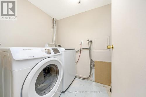 215 - 2 Valhalla Inn Road, Toronto, ON - Indoor Photo Showing Laundry Room