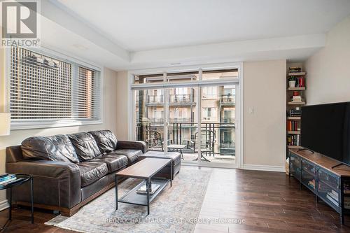 426 - 429 Kent Street, Ottawa, ON - Indoor Photo Showing Living Room