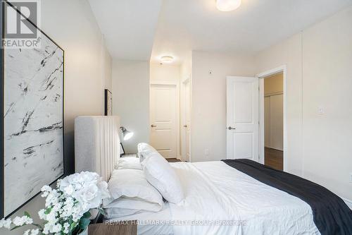 426 - 429 Kent Street, Ottawa, ON - Indoor Photo Showing Bedroom