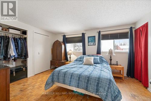 43 Valewood Crescent, Ottawa, ON - Indoor Photo Showing Bedroom