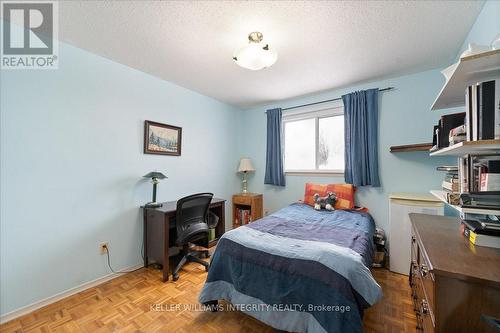 43 Valewood Crescent, Ottawa, ON - Indoor Photo Showing Bedroom