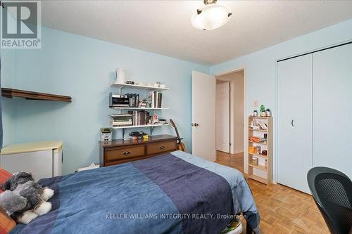 43 Valewood Crescent, Ottawa, ON - Indoor Photo Showing Bedroom