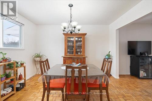 43 Valewood Crescent, Ottawa, ON - Indoor Photo Showing Dining Room